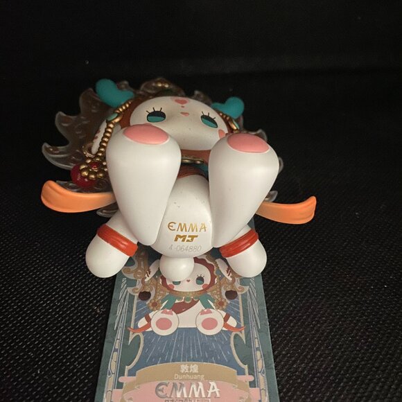 Emma- Dunhuang - Picture 3 of 3